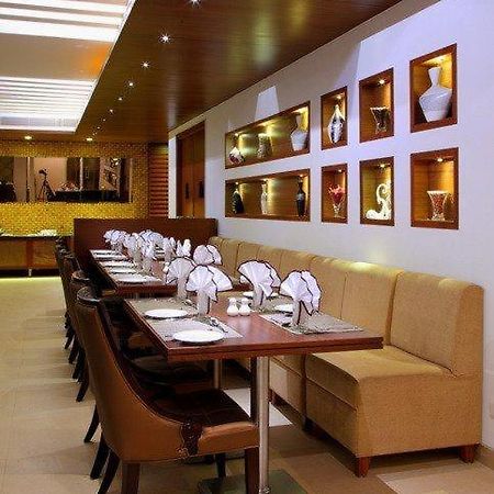 Hotel White House Walking Distance From Golden Temple- With Parking Amritsar Buitenkant foto