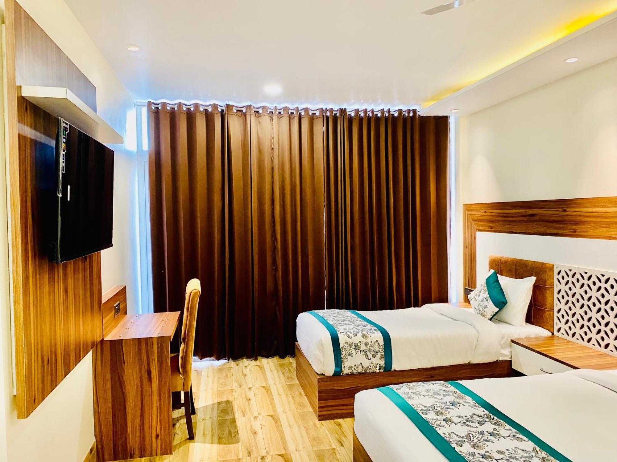 Hotel White House Walking Distance From Golden Temple- With Parking Amritsar Buitenkant foto